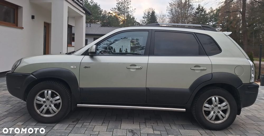 Hyundai Tucson 2.0 CRDi Premium - 4