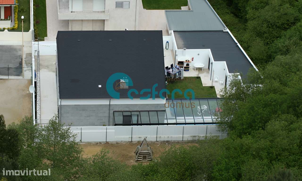 Moradia T5 com Piscina Coberta e Apartamento Independente em Aveleda, - Grande imagem: 3/51