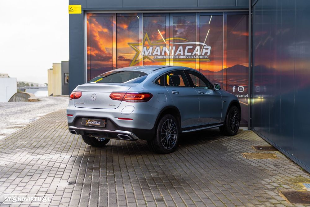 Mercedes-Benz GLC 300 e Coupe 4Matic 9G-TRONIC AMG Line - 4