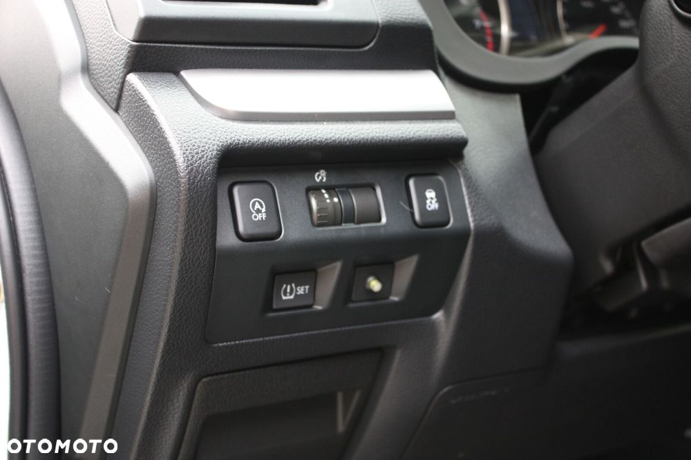 Subaru XV 2.0i Exclusive CVT - 33