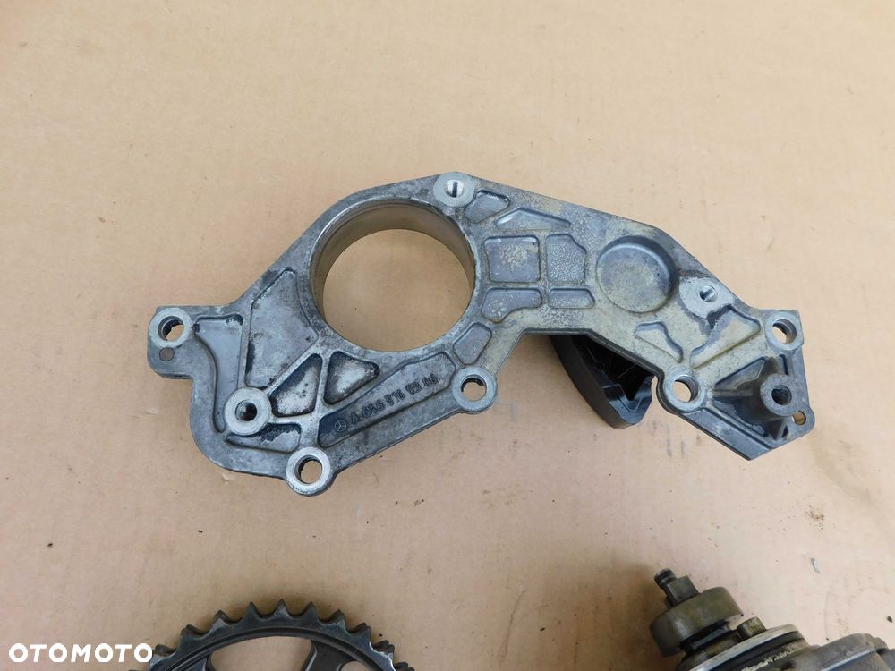 Zestaw Swap Obudowa Rozrządu Pompa Kółko Mercedes Sprinter 2.2 2.7 A6460160306 - 2