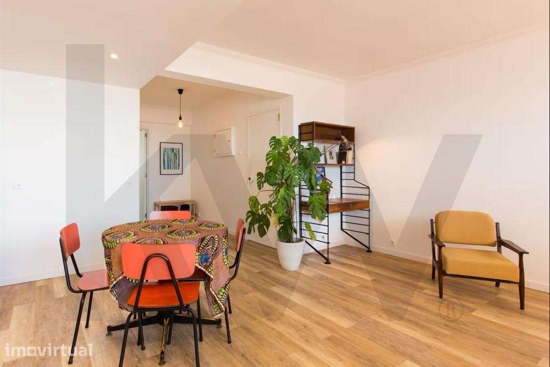 Apartamento T1 Mobilado com Terraço Privativo de 40m2 em Frente à Prai - Grande imagem: 4/15
