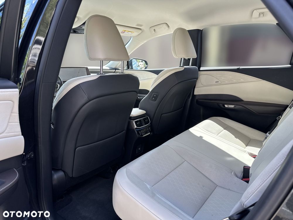 Lexus RX - 12