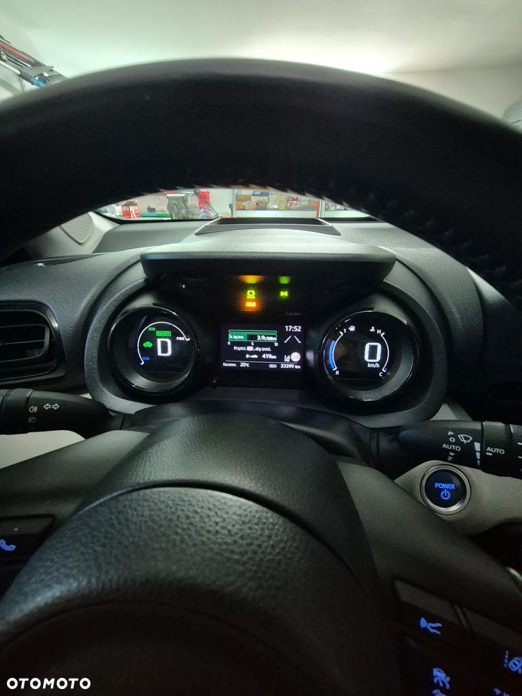 Toyota Yaris - 17