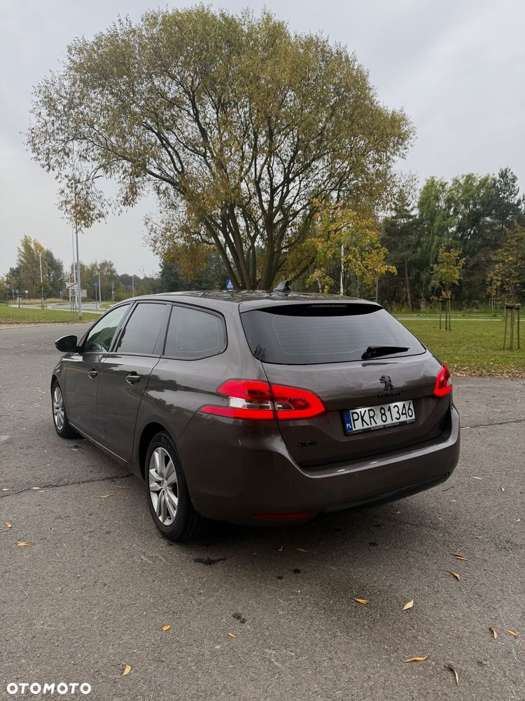 Peugeot 308 2015 photo 4