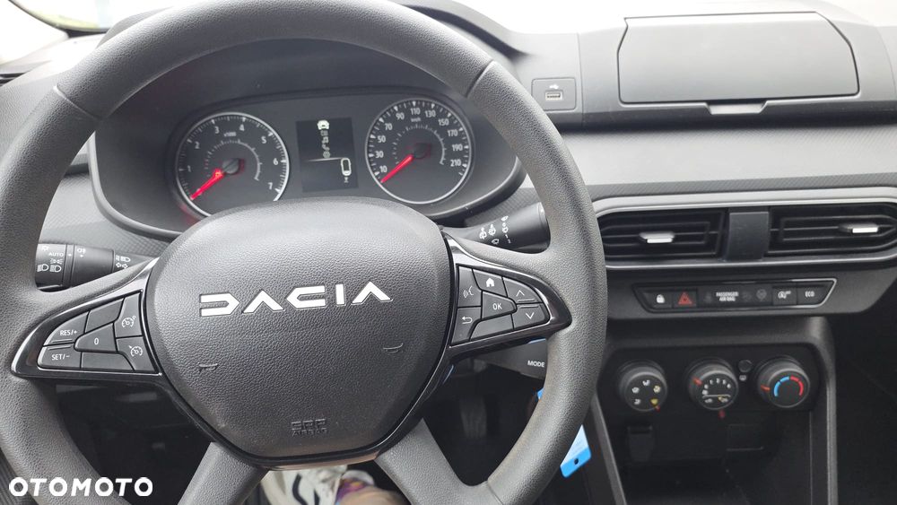 Dacia Jogger TCe 110 (7-Sitzer) Essential - 17