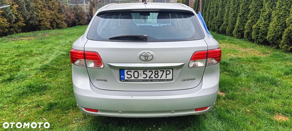 Toyota Avensis - 4
