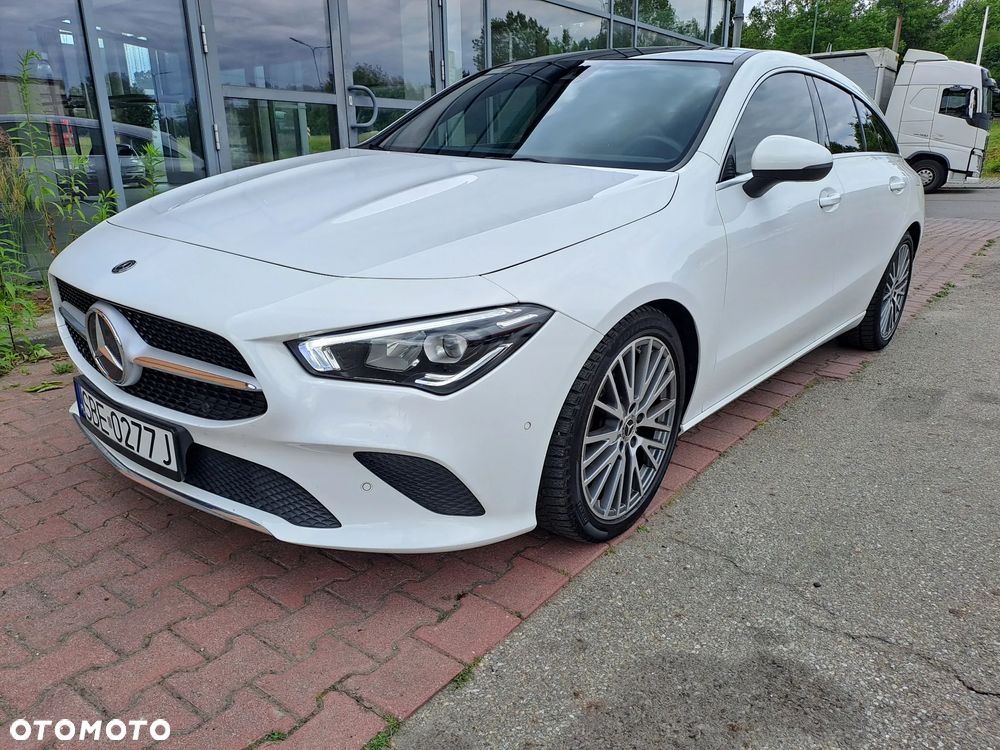 Mercedes-Benz CLA 180 Shooting Brake - 13