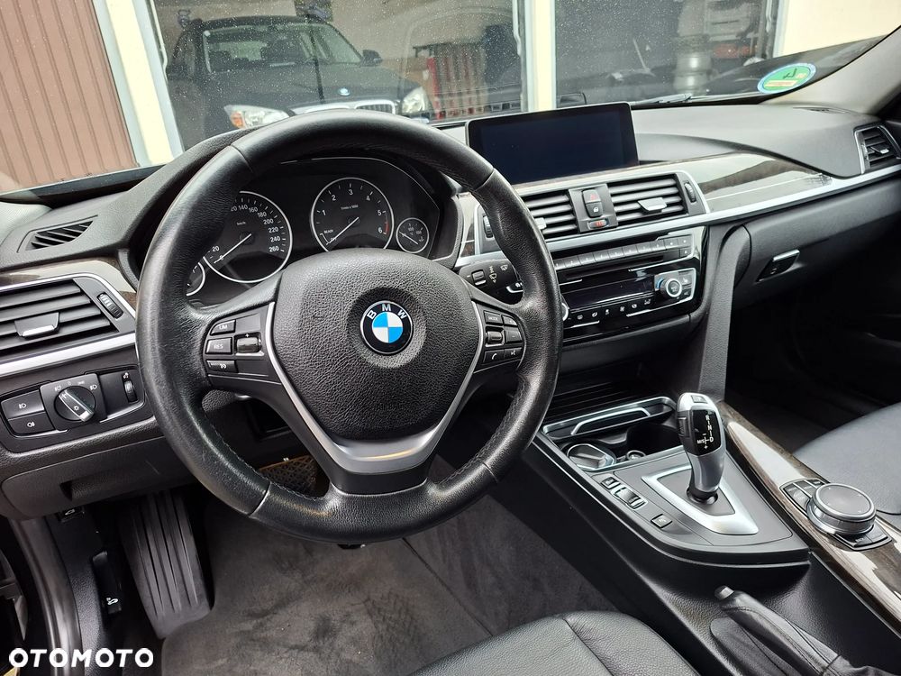 BMW Seria 3 320d Edition Luxury Line Purity - 18