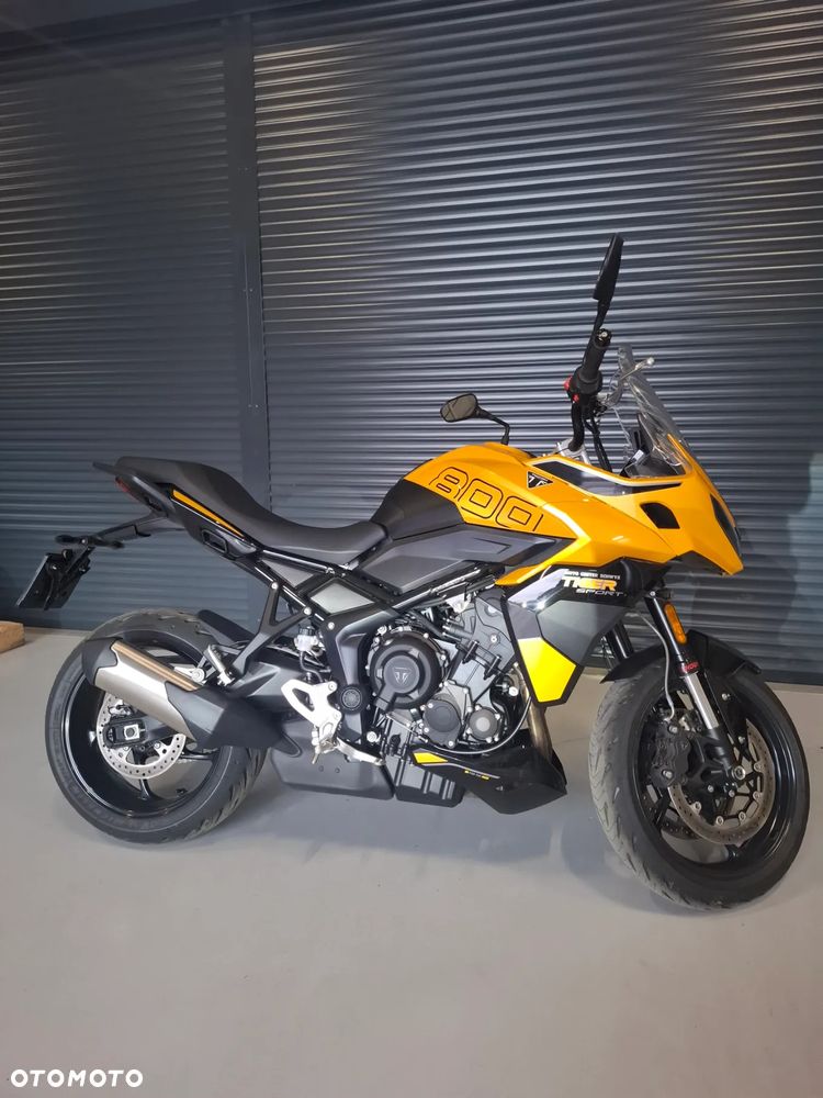 Triumph Tiger - 10