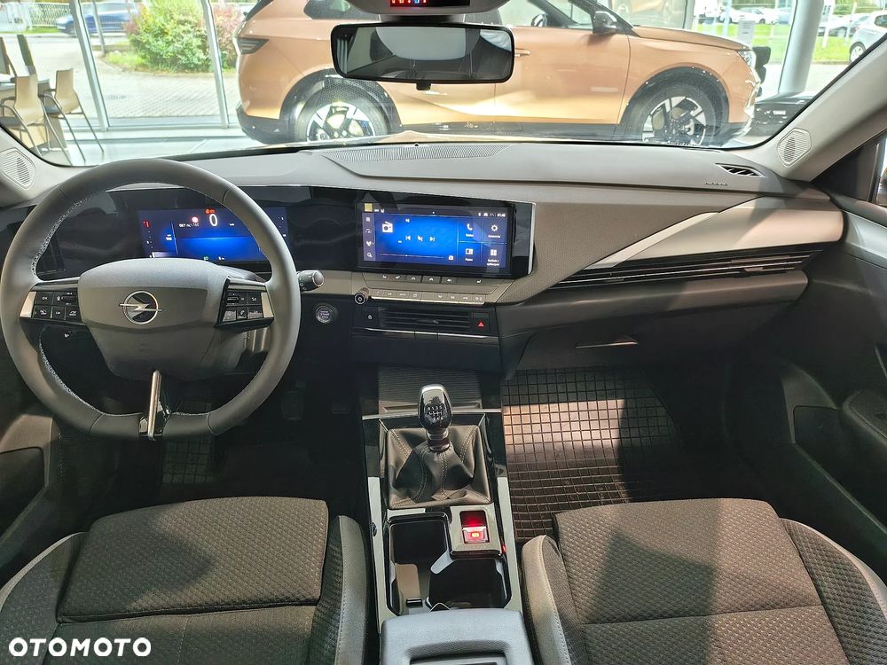 Opel Astra 1.2 T Edition S&S - 10