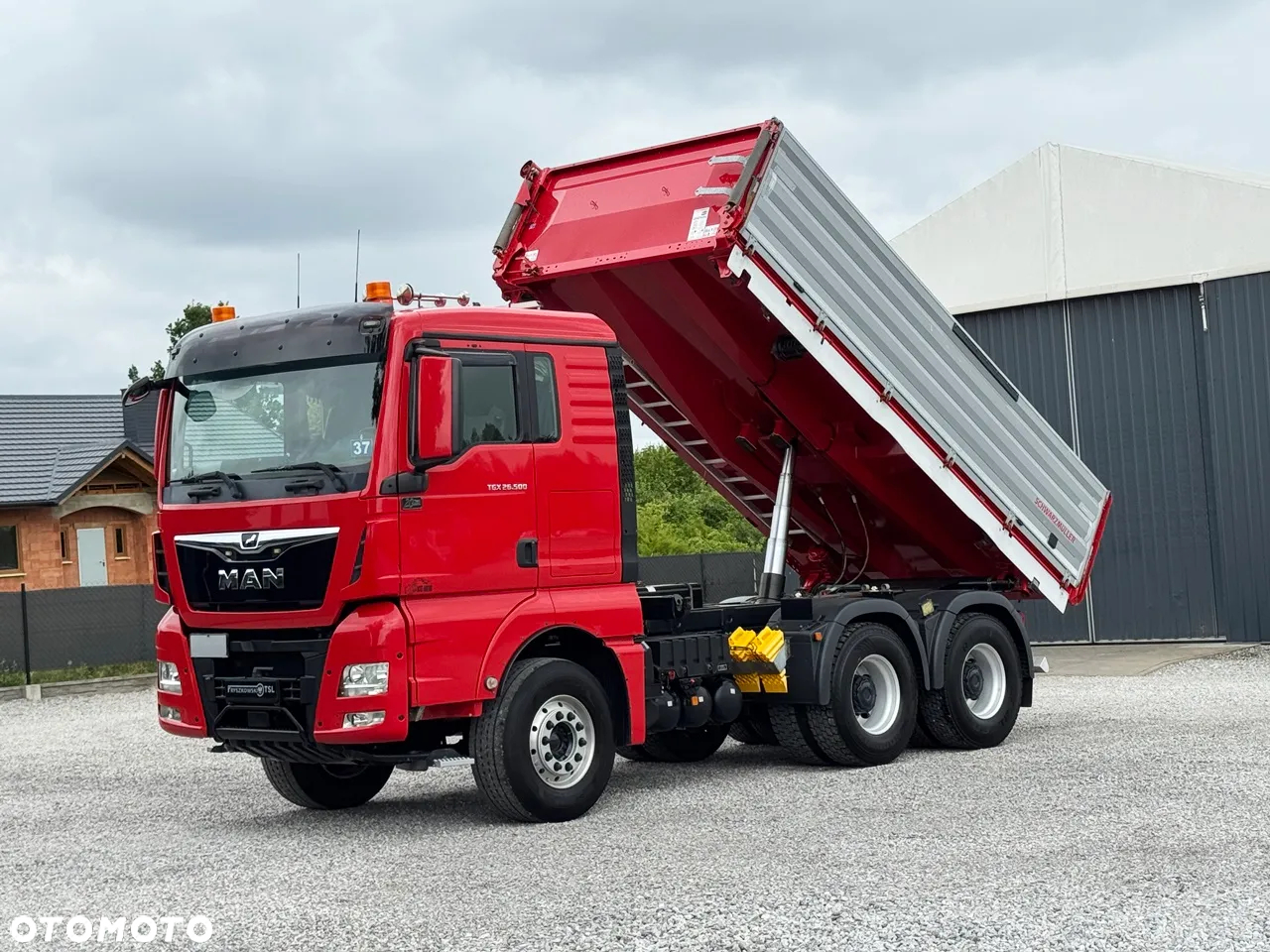 MAN TGX 26.500 / 6X4 / SCHWARZMULLER 3-STRONNY / Z NIEMIEC - 11