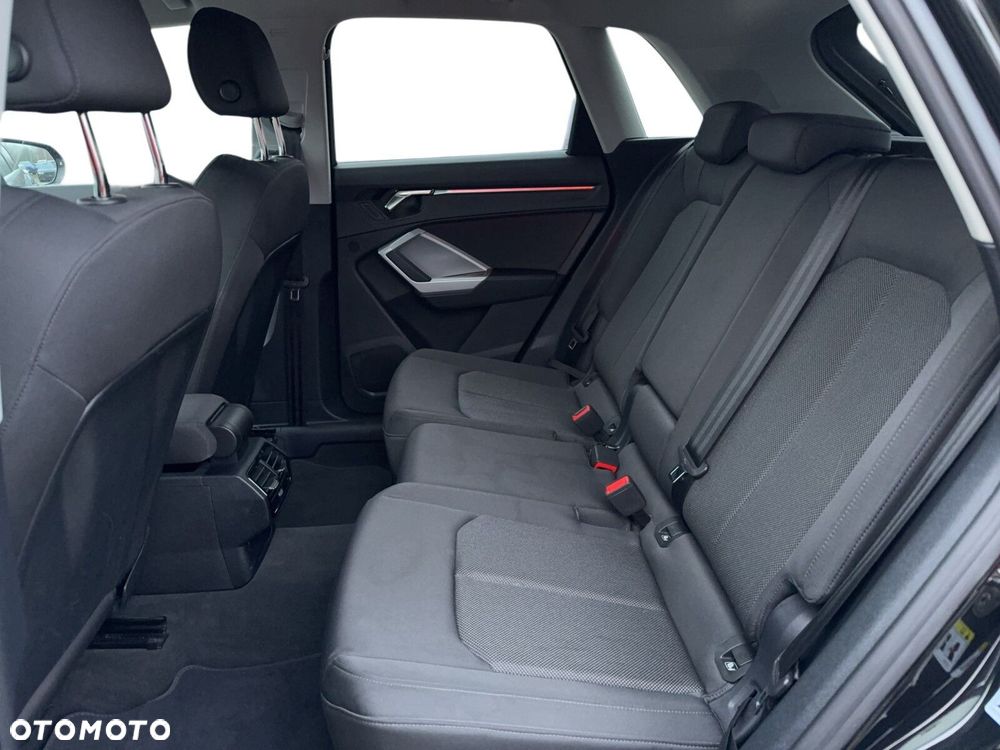 Audi Q3 35 TFSI S tronic - 11