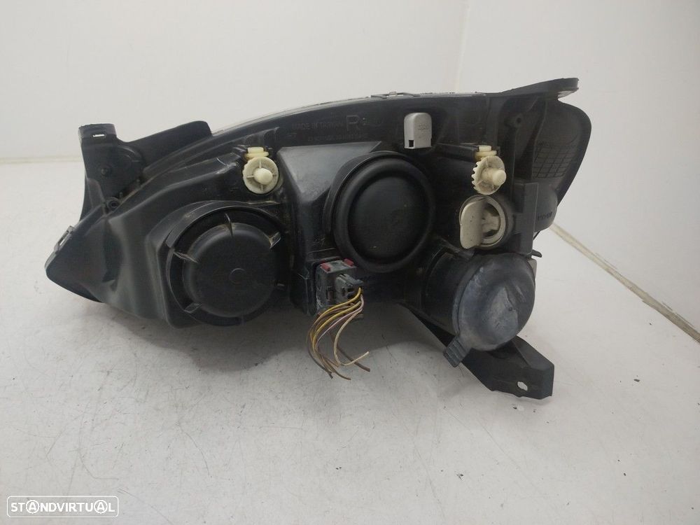 Farol/ Otica Dianteiro Dto Opel Corsa C - 4
