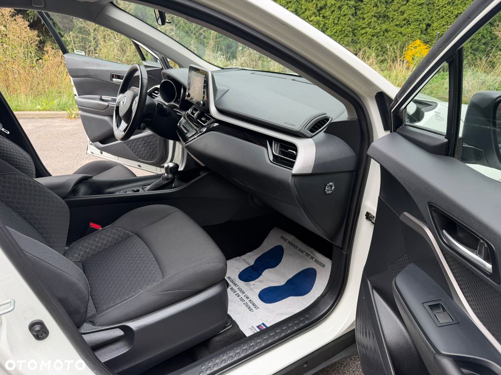 Toyota C-HR Business-Edition - 26