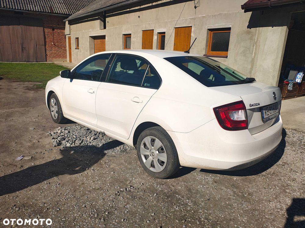 Skoda Rapid 2018 photo 2