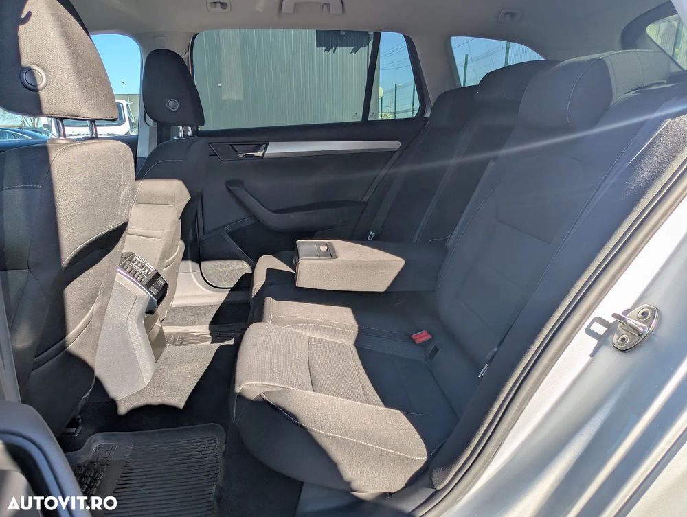 Skoda Superb 2.0 TDI 4X4 Style - 24