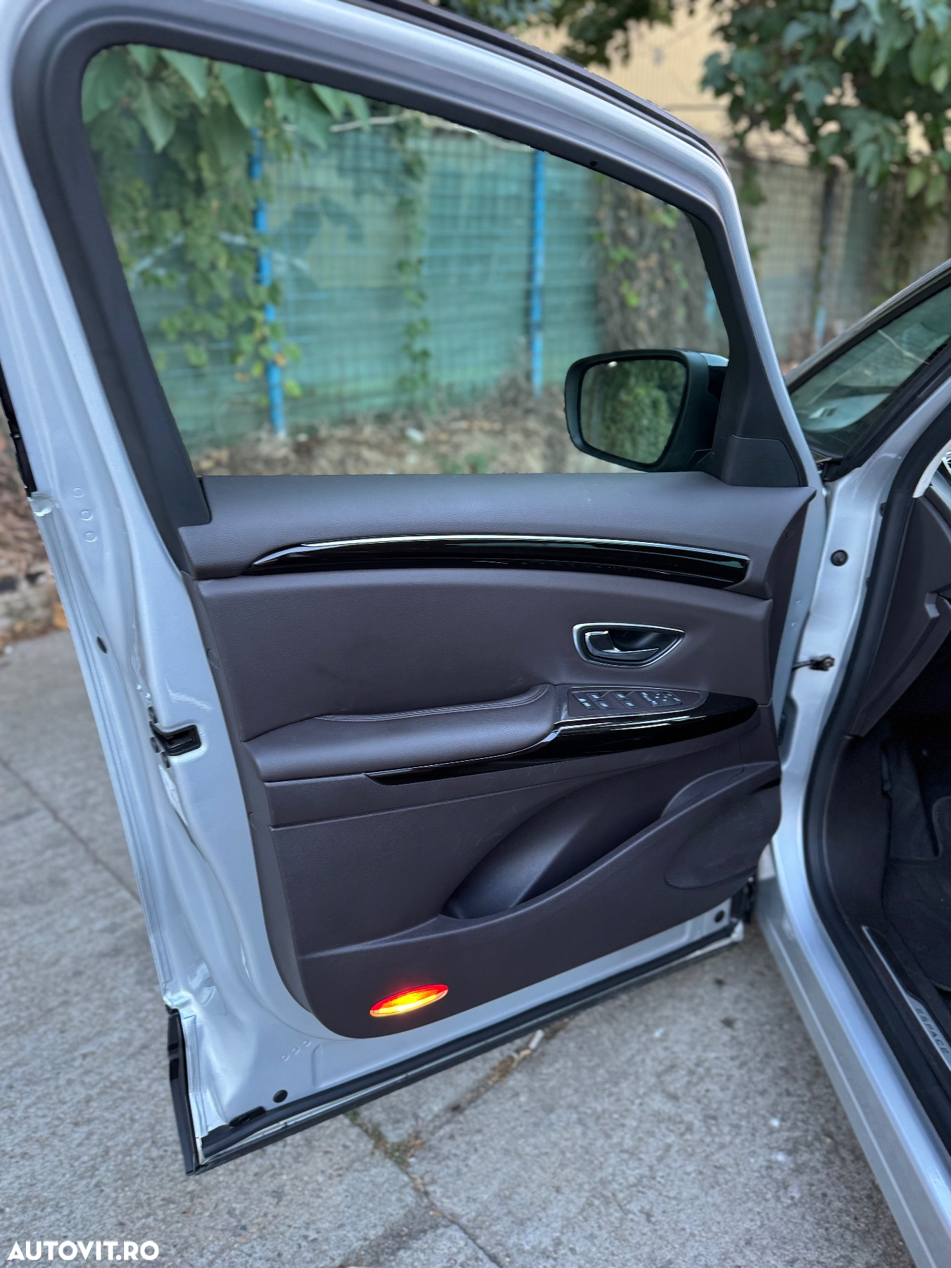 Renault Espace Energy dCi 160 EDC Intens - 10