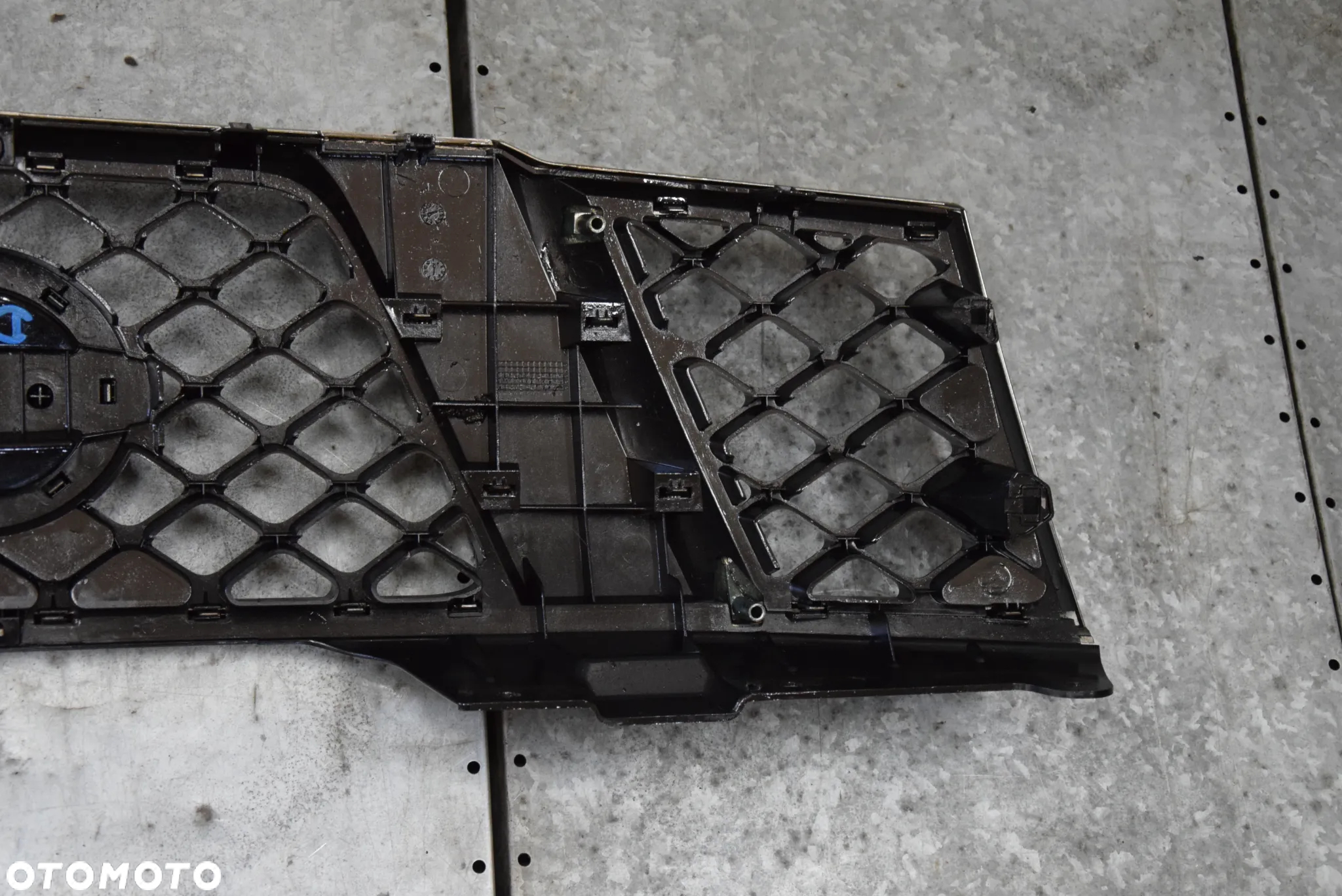 NISSAN NAVARA D40 GRILL ATRAPA - 13