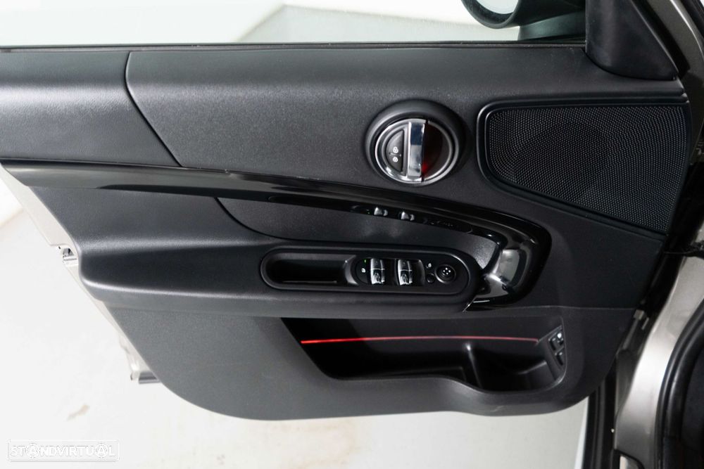 MINI Countryman Cooper SE ALL4 Auto - 22