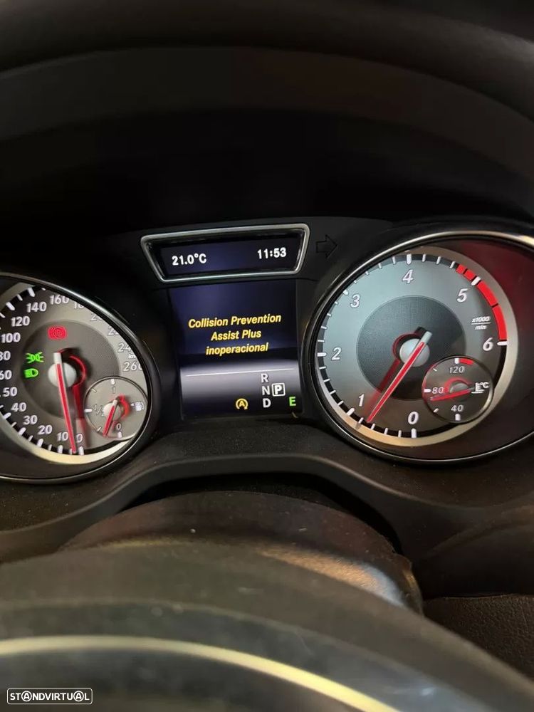 Mercedes-Benz A 180 CDI (BlueEFFICIENCY) 7G-DCT AMG Sport - 19