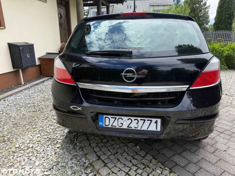 Opel Astra 1.9 CDTI - 10