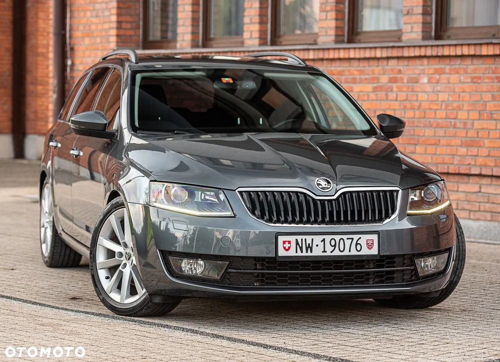 Skoda Octavia 2.0 TDI SCR 4x4 Style DSG - 18