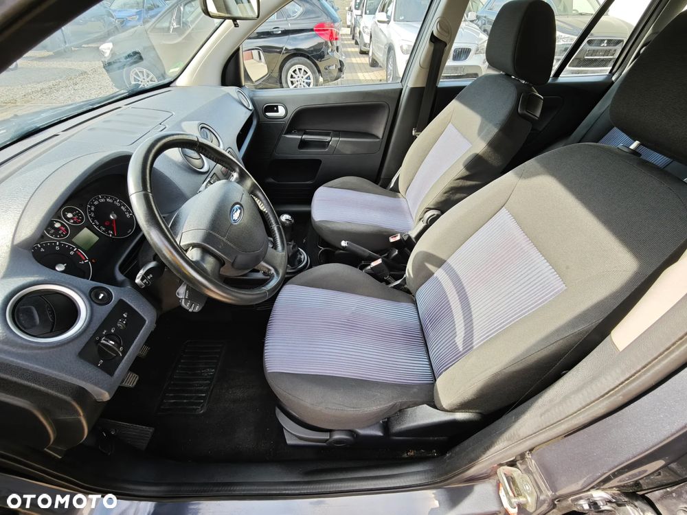 Ford Fusion 1.4 Ambiente - 27