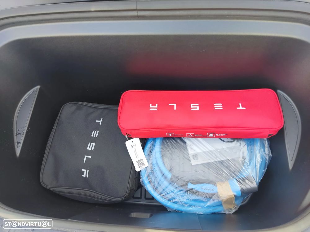 Tesla Model Y Long Range Tração Integral - 28