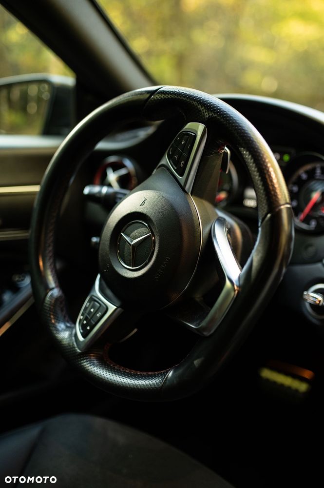 Mercedes-Benz CLA - 8
