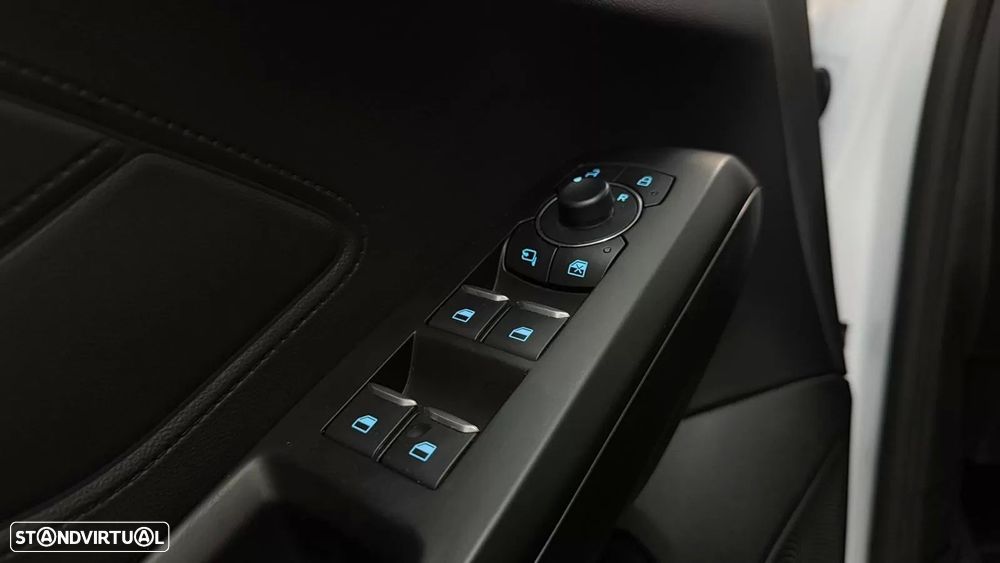 Ford Focus 1.0 EcoBoost MHEV ST-Line - 22