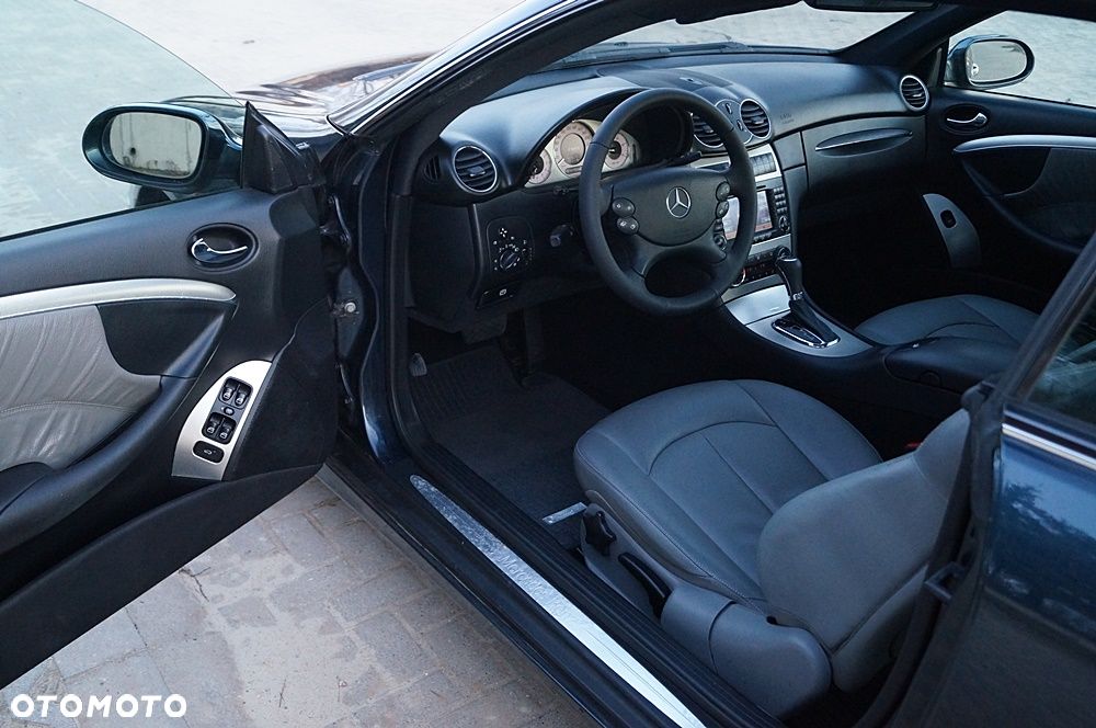 Mercedes-Benz CLK 220 CDI Automatik Avantgarde - 17
