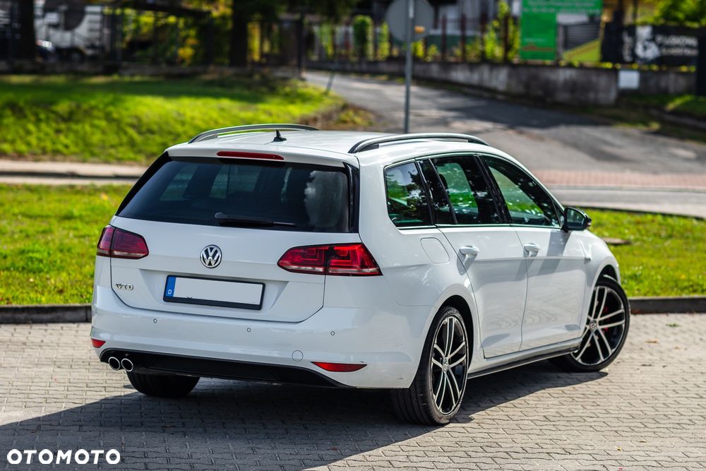 Volkswagen Golf GTD 2.0 TDI SCR DSG - 11