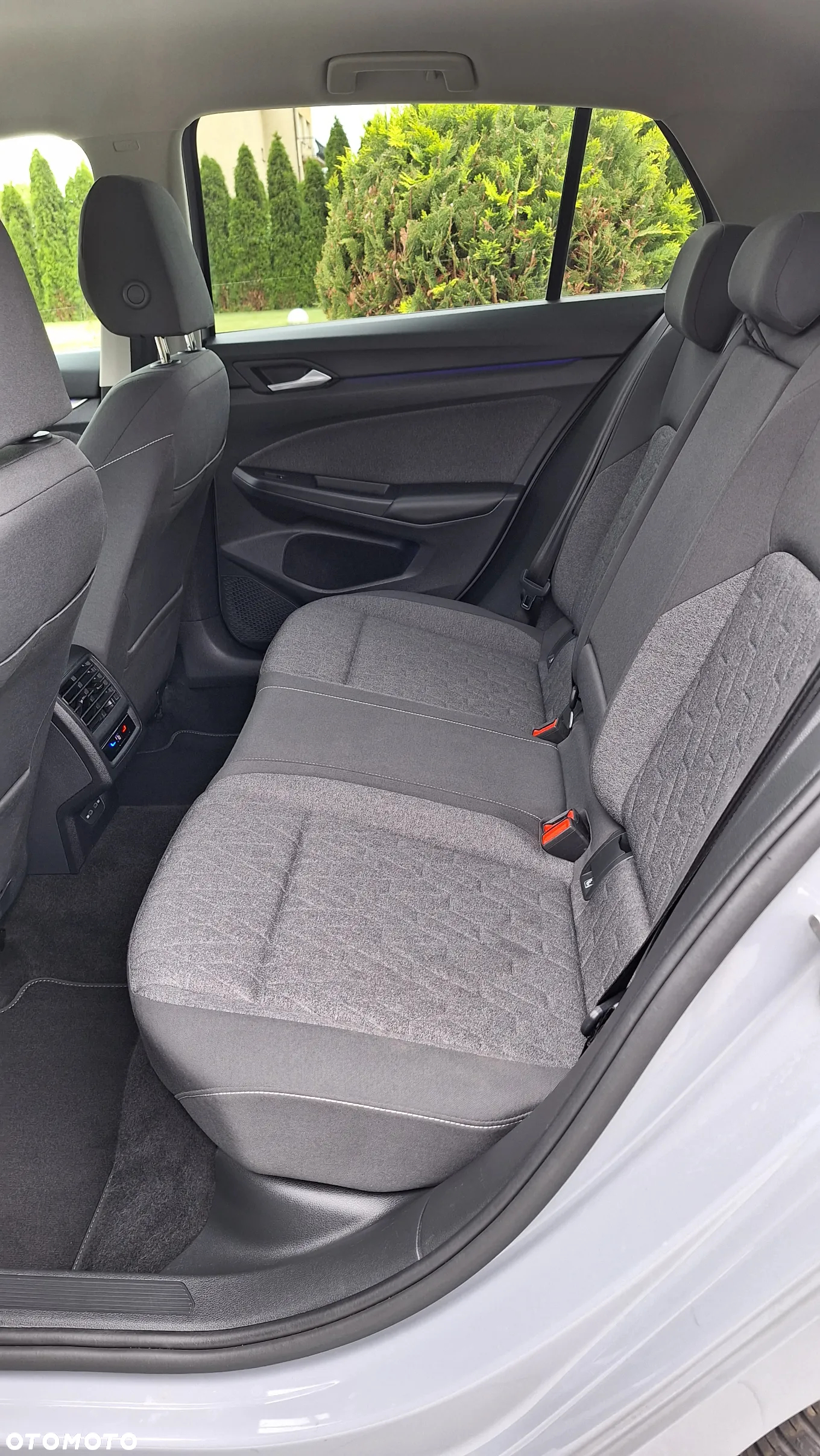 Volkswagen Golf 2.0 TDI SCR DSG Move - 19