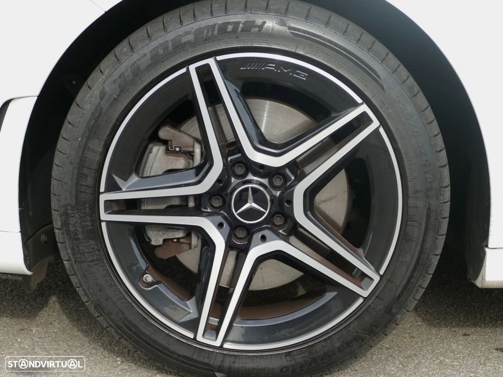 Mercedes-Benz A 250 e AMG Line - 9