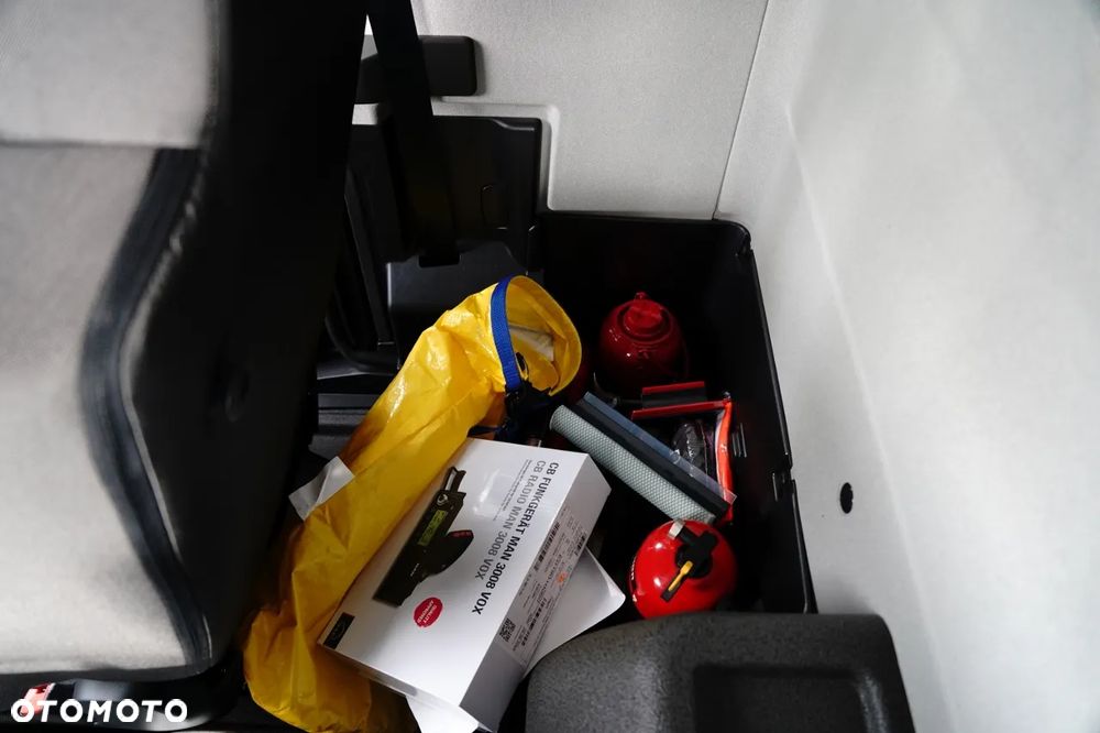 MAN TGS 41.480 / 8X6 / WYWROTKA / S1 - TYLNOZSYP / AUTOMAT / FABRYCZNIE NOWY / DOSTĘPNY OD RĘKI / BOGATE WYPOSAŻENIE / ZŁOTY METALIK / - 32