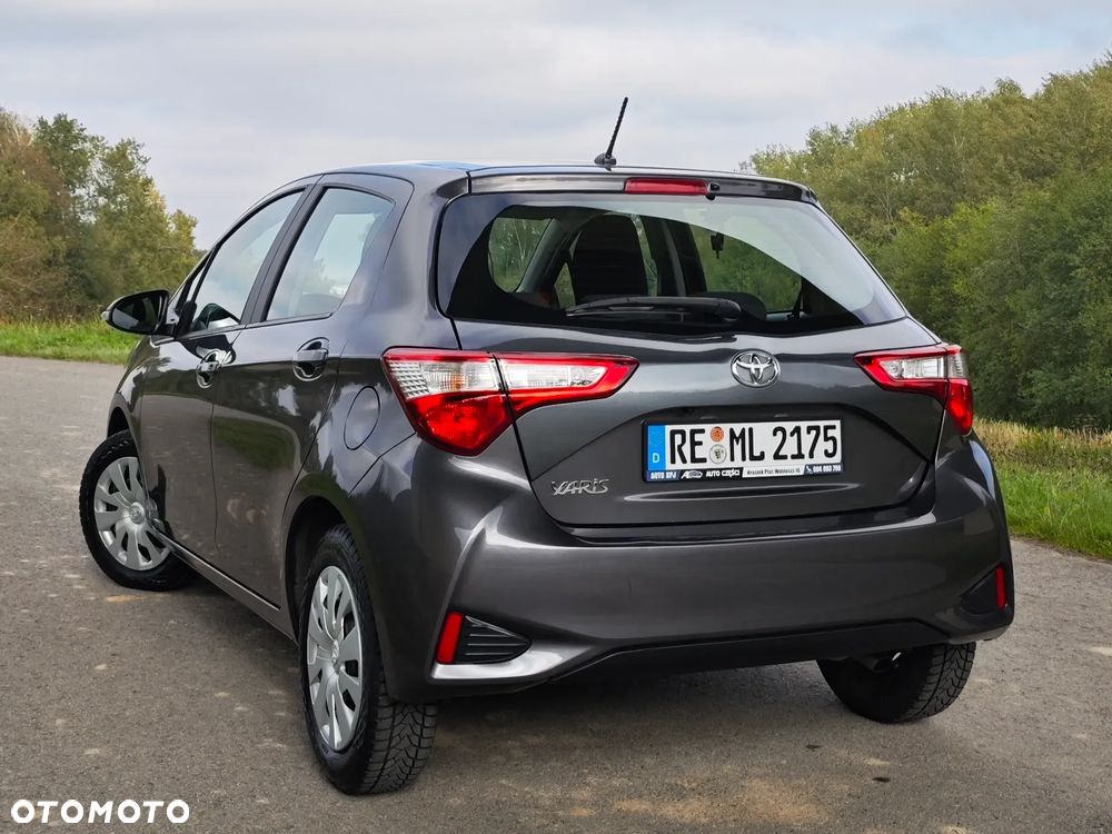 Toyota Yaris 1.5 Premium - 2