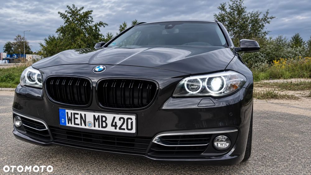 BMW Seria 5 525d Luxury Line - 33