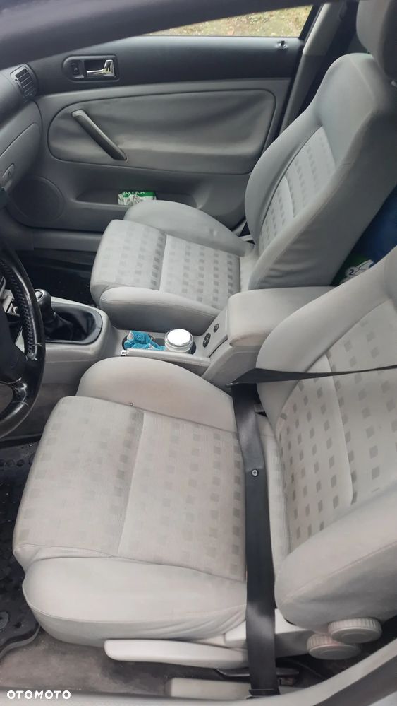 Volkswagen Passat Variant 1.9 TDI Trendline - 20