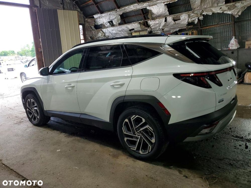 Hyundai Tucson - 4