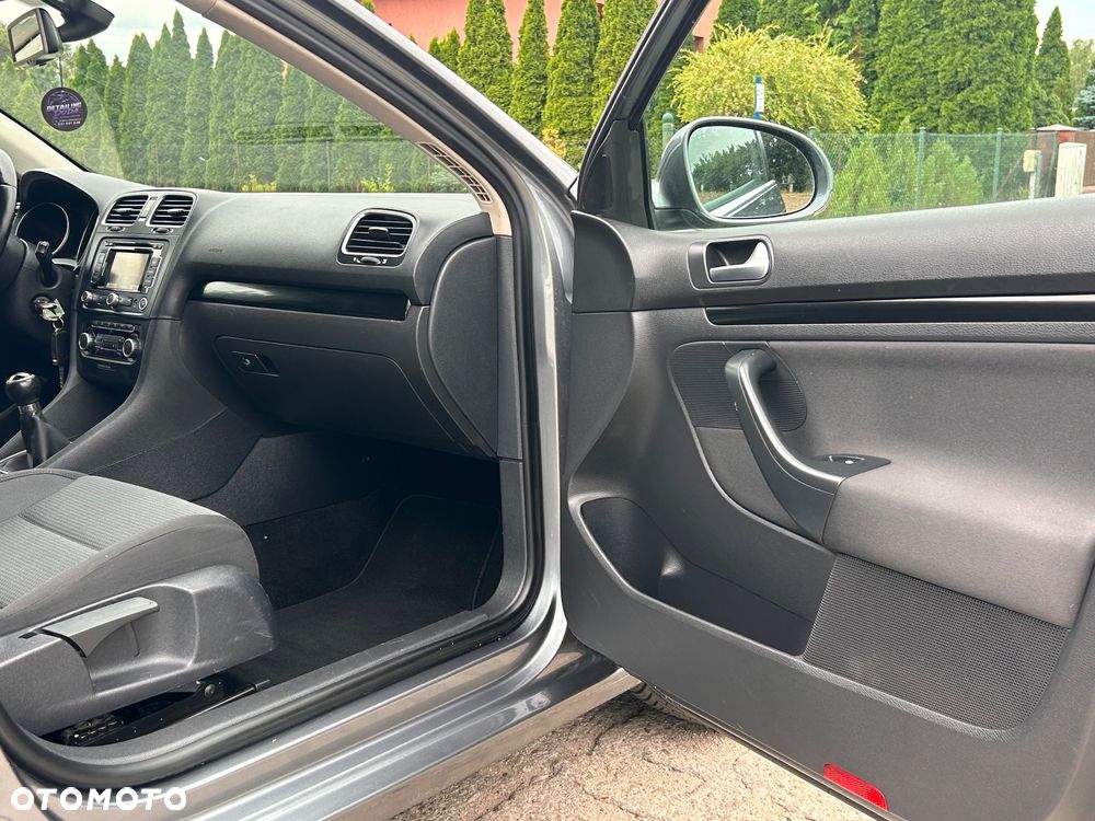 Volkswagen Golf 1.6 TDI DPF Comfortline - 28