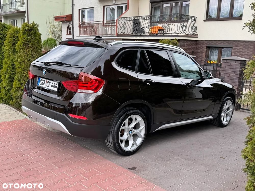 BMW X1 xDrive18d xLine - 11
