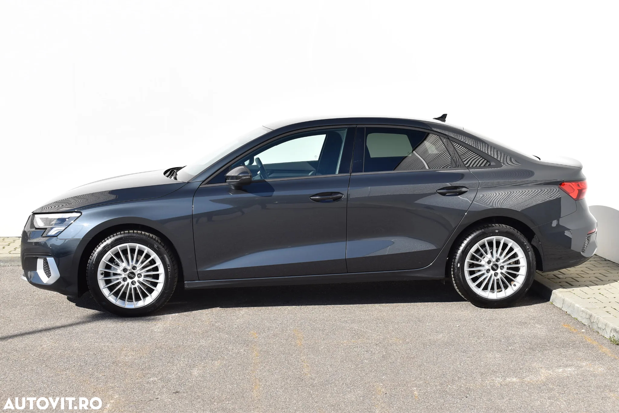 Audi A3 Sportback 1.0 30 TFSI MHEV S tronic Advanced - 8