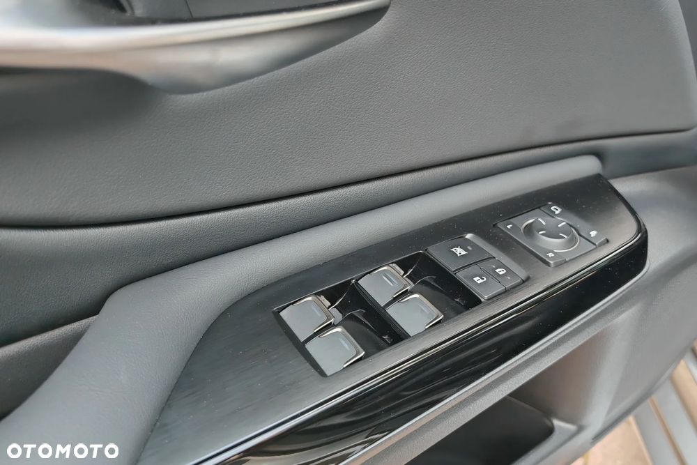 Lexus ES 300h Business Edition - 17