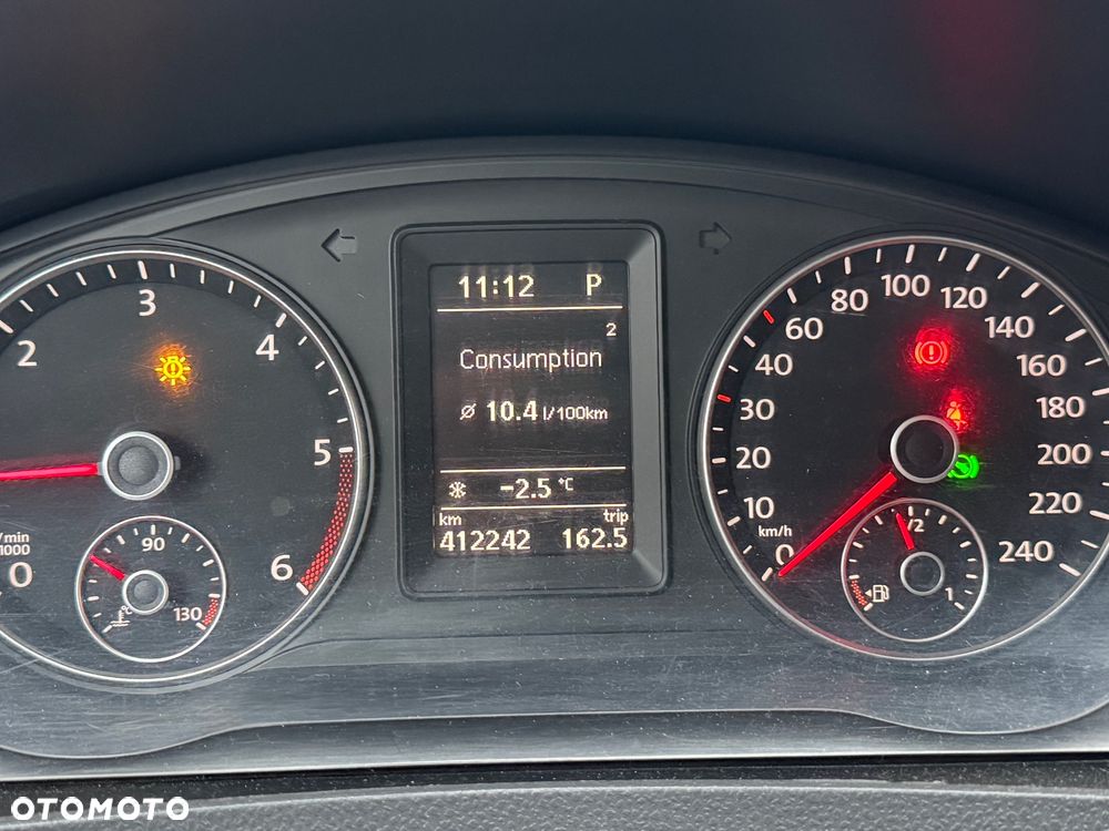 Volkswagen Caravelle - 12