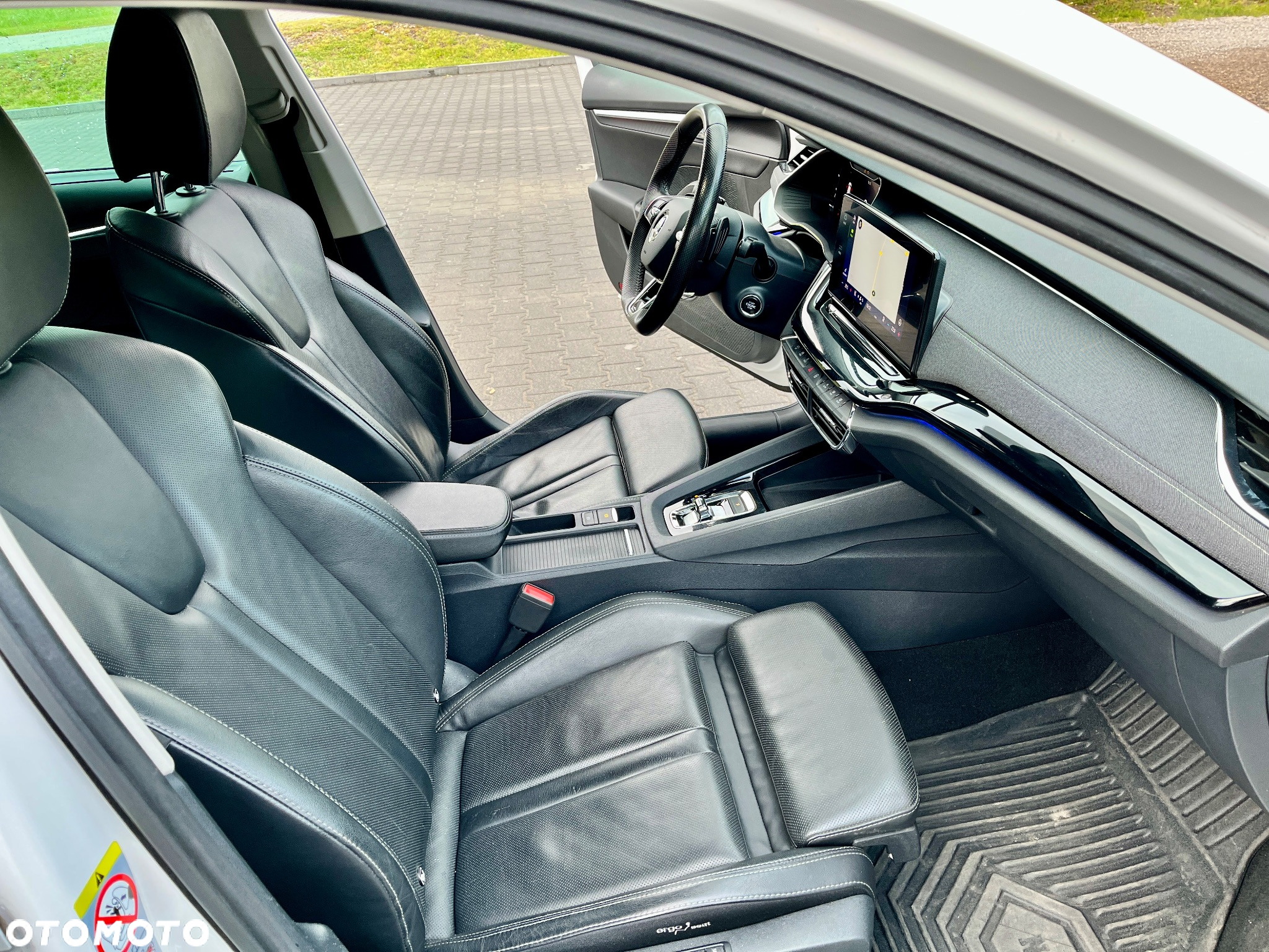 Skoda Octavia Combi 2.0 TDI DSG Premium Edition - 8