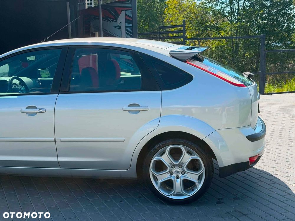 Ford Focus 1.6 Ti-VCT Platinium X - 11
