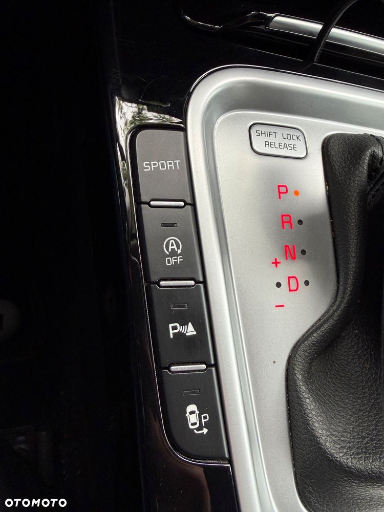 Kia Ceed 1.5 T-GDI L Business Line Plus DCT - 23
