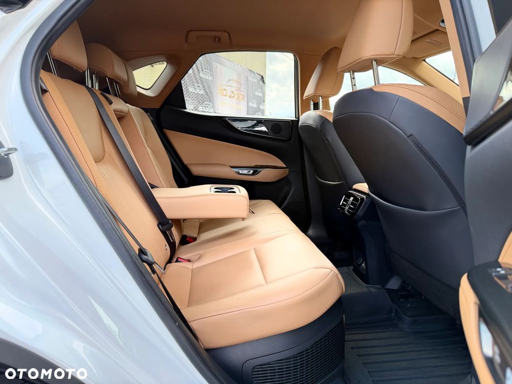 Lexus NX 350h Prestige 2WD - 15