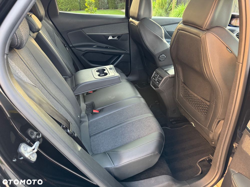 Peugeot 3008 1.5 BlueHDi GT S&S - 18